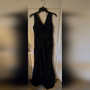Sleeveless Black V-Neck Maxi Dress